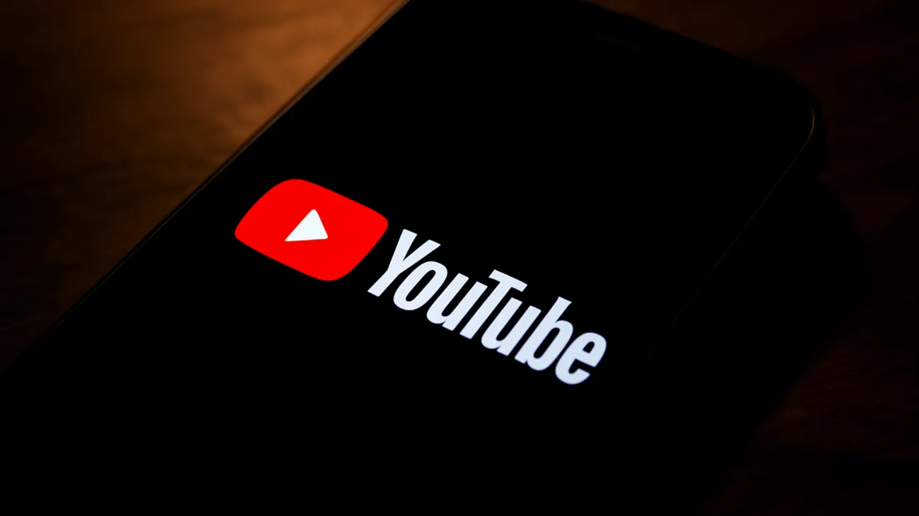 YouTube"